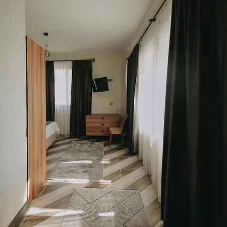 Hotel Gagai *